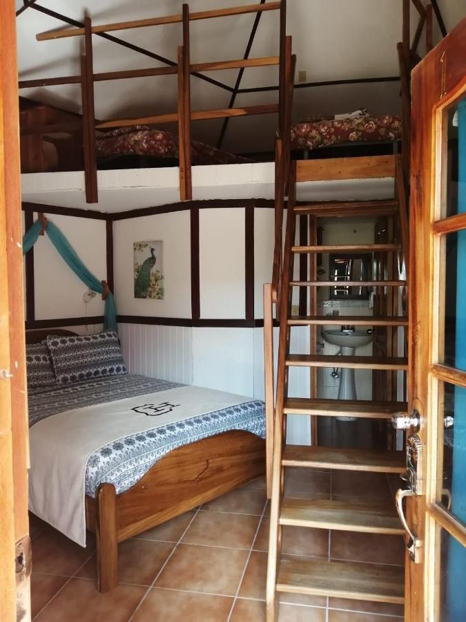 Cabanas Mountain River Lake Inn Nueva California Extérieur photo